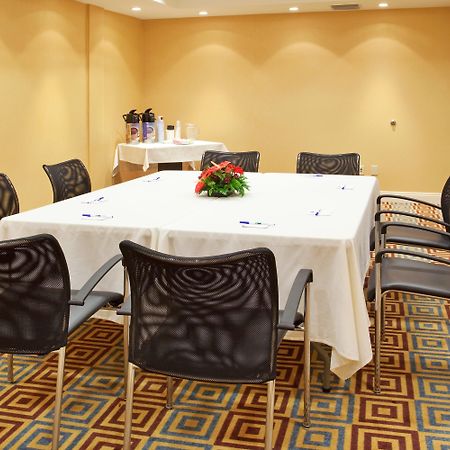 Holiday Inn Express Hotel & Suites Santa Cruz By Ihg Luaran gambar